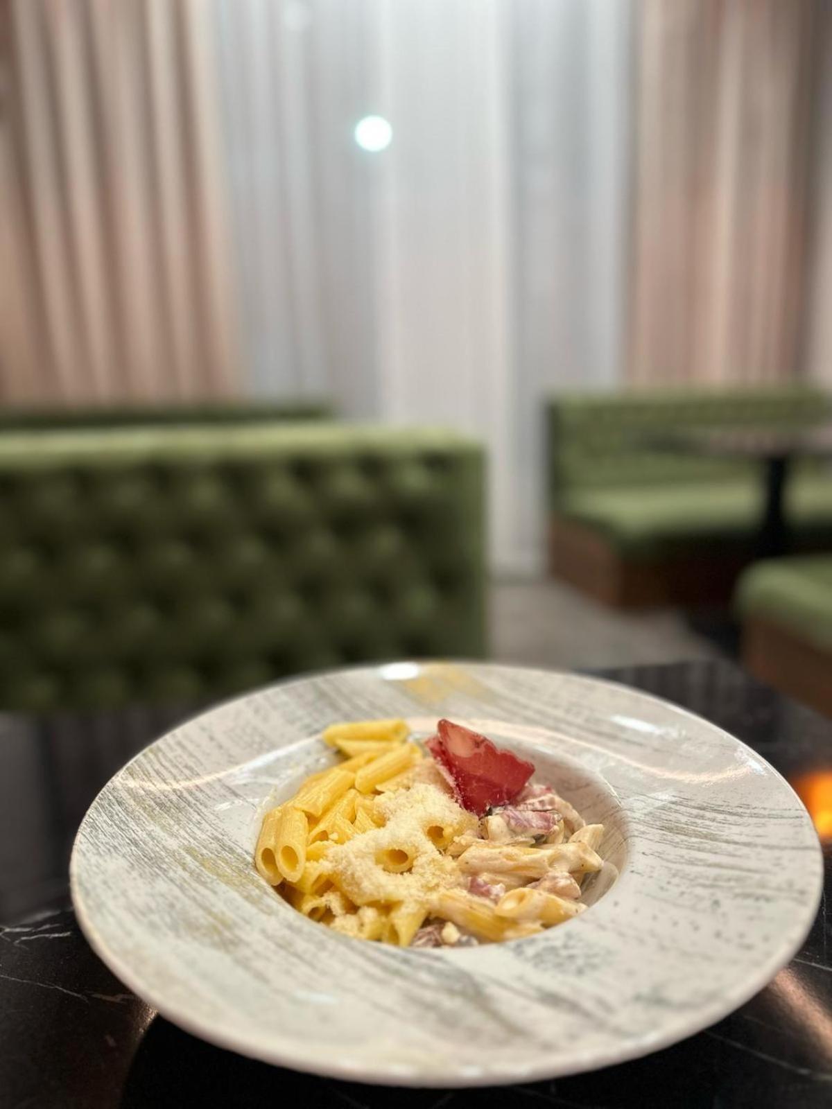 Coliseum Hotel คาลาฟัท ภายนอก รูปภาพ