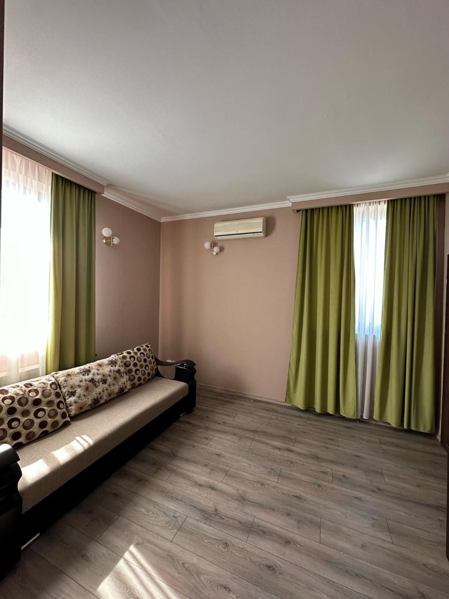 Coliseum Hotel คาลาฟัท ภายนอก รูปภาพ