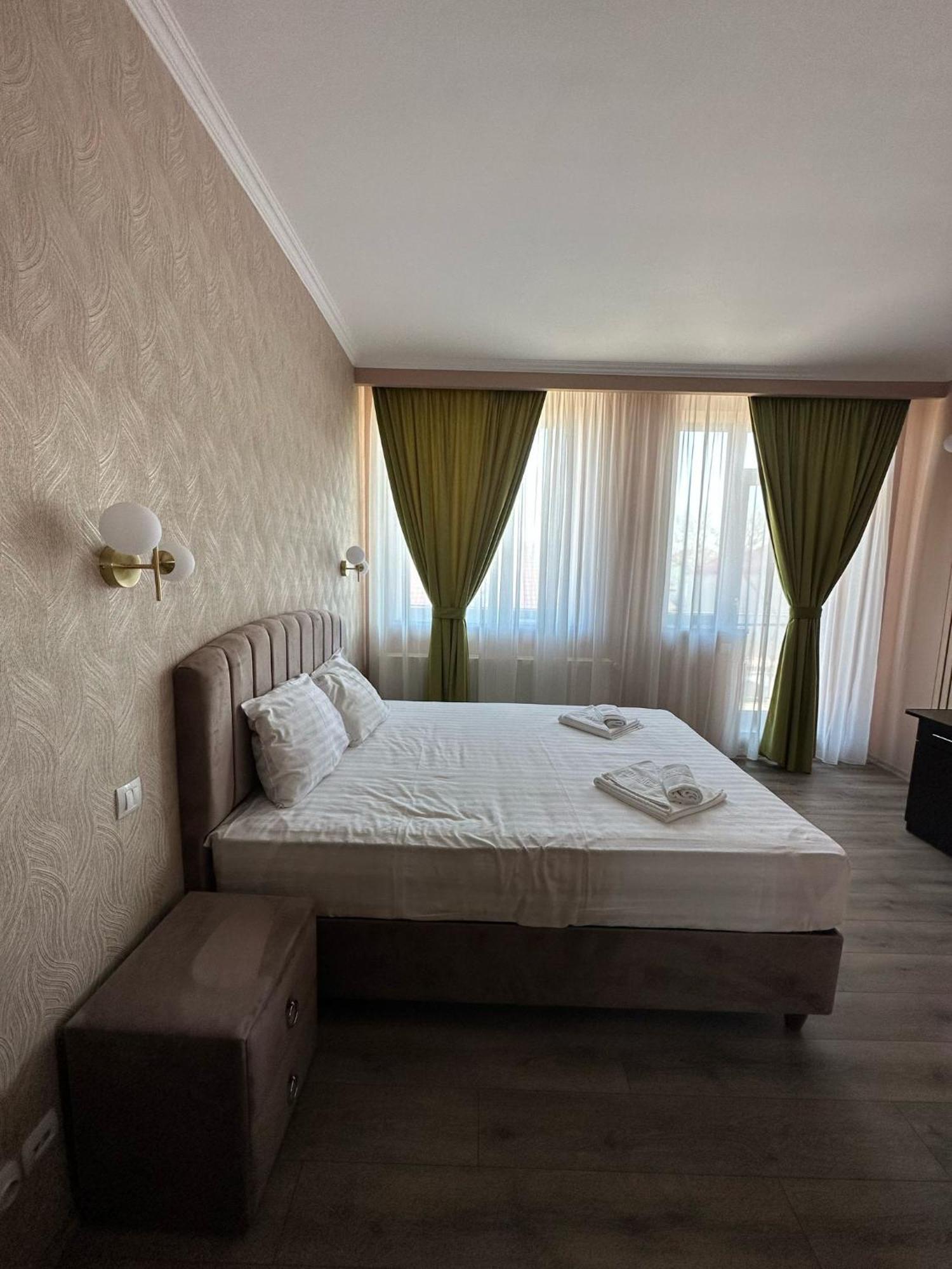 Coliseum Hotel คาลาฟัท ภายนอก รูปภาพ