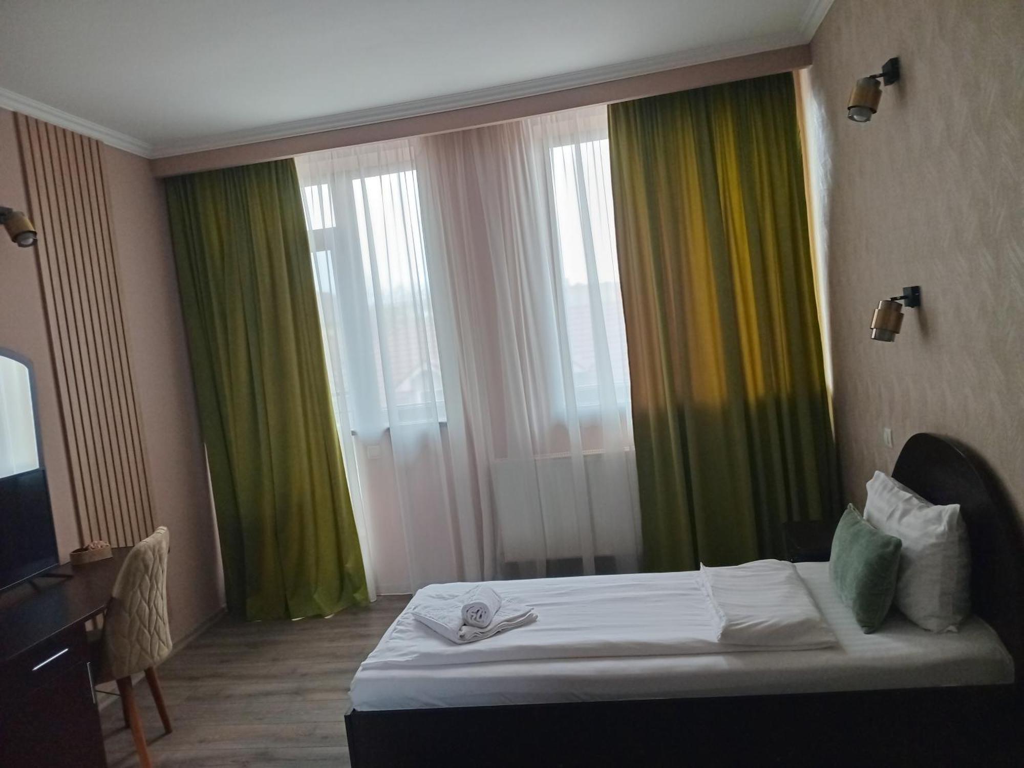 Coliseum Hotel คาลาฟัท ภายนอก รูปภาพ