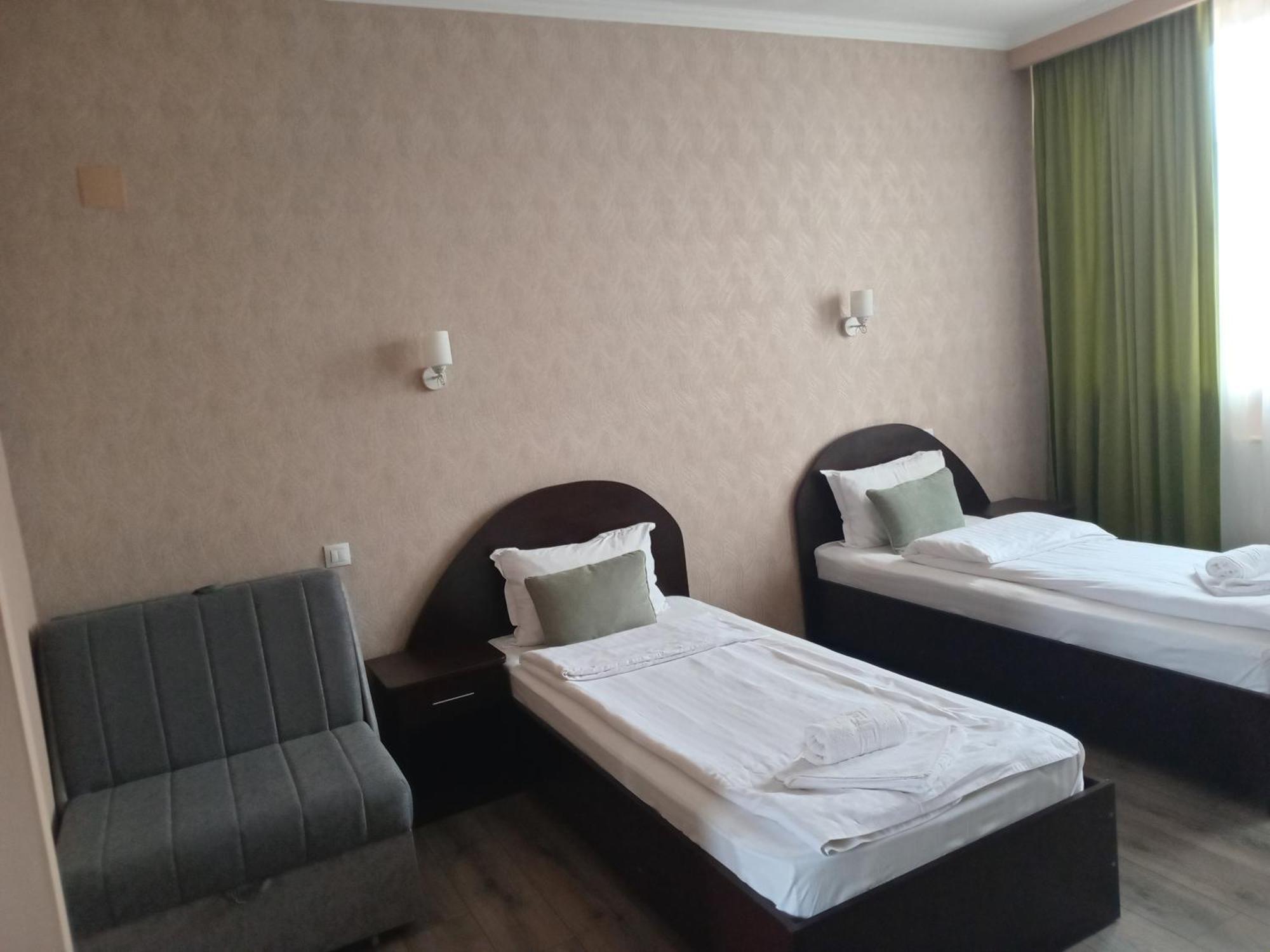 Coliseum Hotel คาลาฟัท ภายนอก รูปภาพ